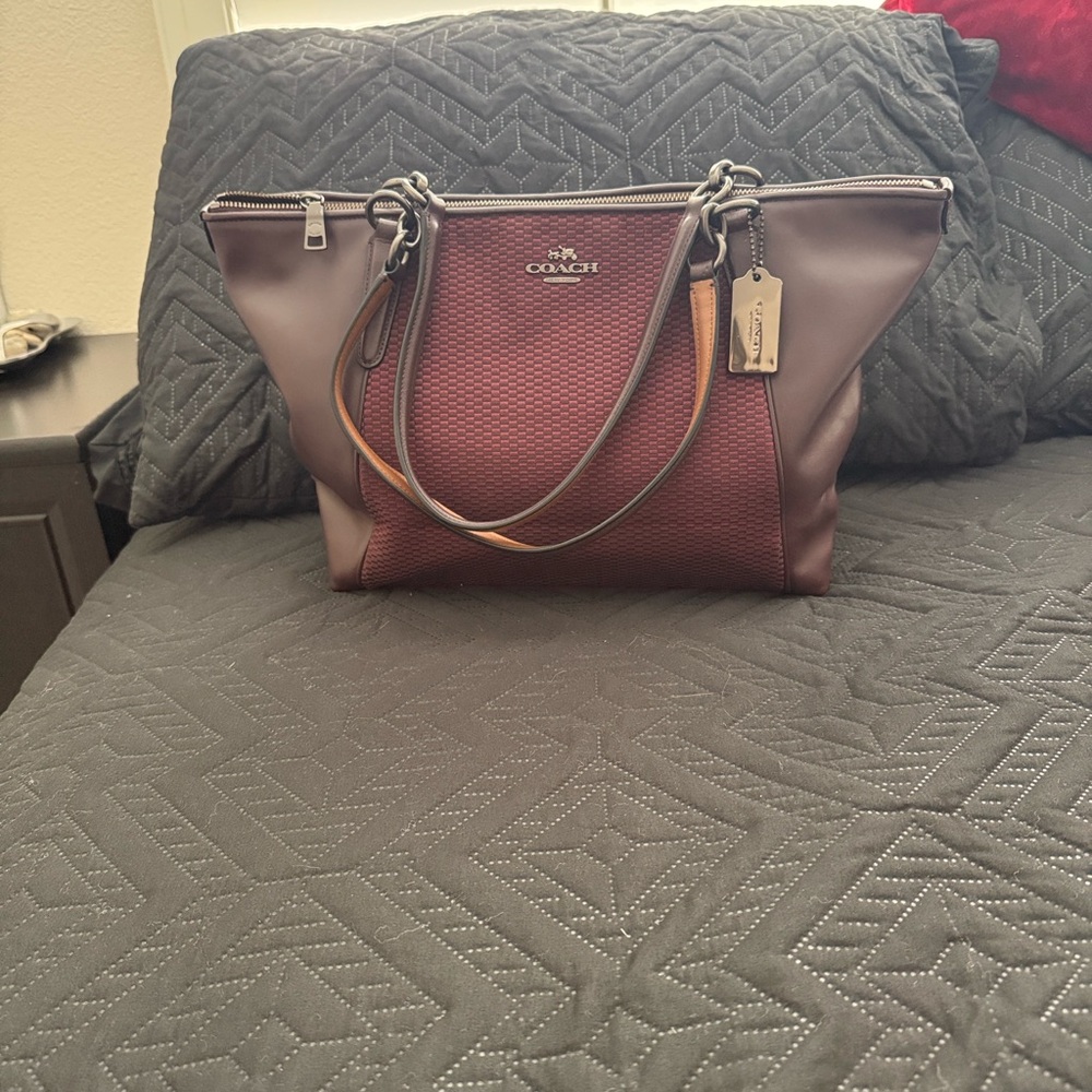 Coach Women's Plum Tote Bag